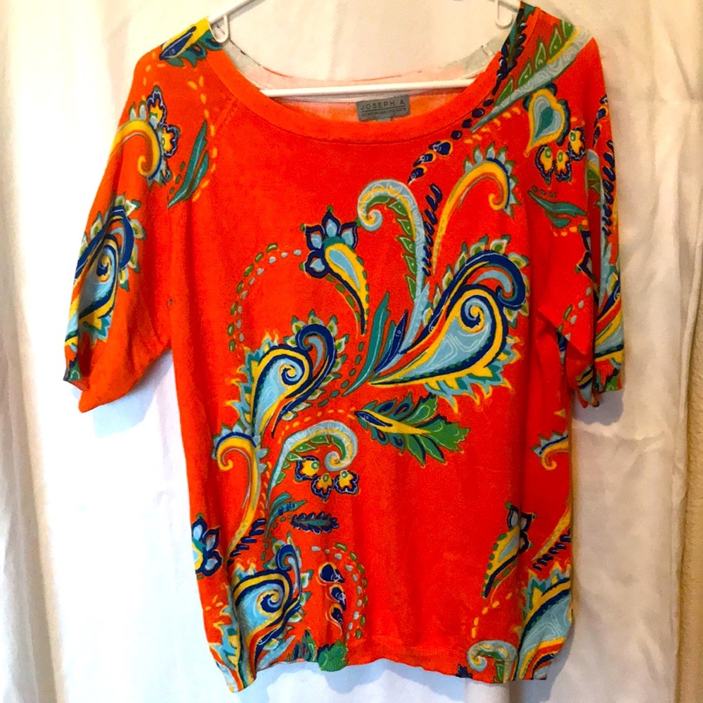 Orange short sleeve sweater